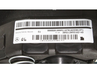 Подушка безопасности водителя A0008601000   Mercedes-Benz A W176