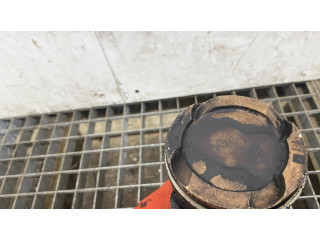 Píst BMW 3 G20 G21 pro benzínový motor 2.0