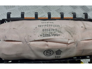 Подушка безопасности водителя 2417909AA   Nissan Tiida C11