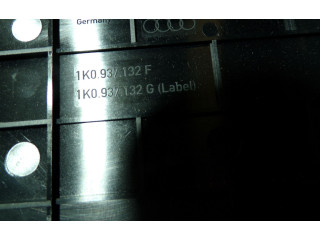 Pojistková skříňka 1K0937132F, 1K0937540C Volkswagen Caddy 2011