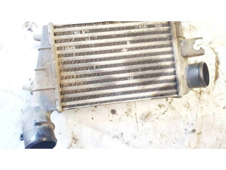 Интеркулер  46744880   Alfa Romeo GT 1.9