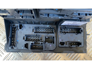 Блок предохранителей 2115453801   Mercedes-Benz E W211    