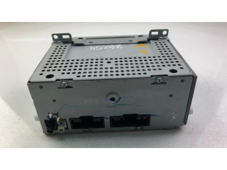 Радио/ проигрыватель CD/DVD / навигация