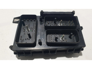   Pojistková skříňka 1534937, 743381   Opel Zafira B 2006