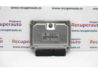 Řídící jednotka 045906019CC Skoda Roomster (5J) 2009