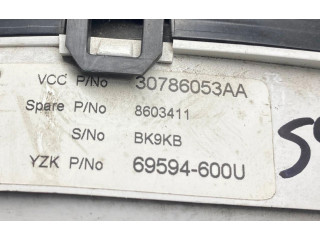 Панель приборов 30786053AA, 8603411 Volvo V70