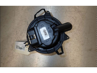 Вентилятор печки 272101005R Renault Captur