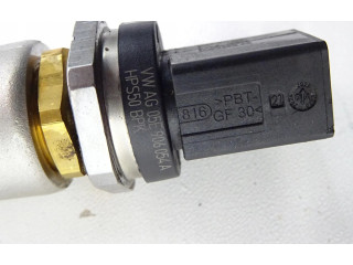 Топливная рампа 05E906054A Skoda Scala