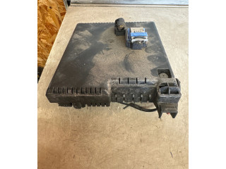 Блок предохранителей 28080156 Volvo XC90