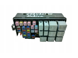 Поршень Ящик предохранителей (комплект)  CHEVROLETNUBIRA22  Chevrolet Nubira  