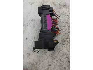 Блок предохранителей    Audi A1    