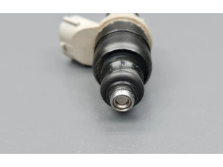 Форсунка MR988977 Mitsubishi Colt