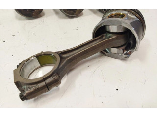 Píst 038J Seat Exeo (3R)