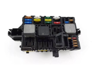 Блок предохранителей A1679067303 Mercedes-Benz GLE W167