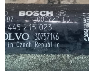 Топливная рампа 30757146, 002727   Volvo V70  