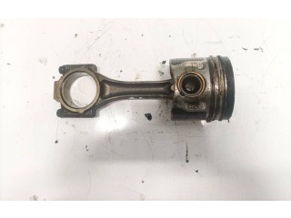 Поршень с шатуном Skoda Octavia Mk2 (1Z)