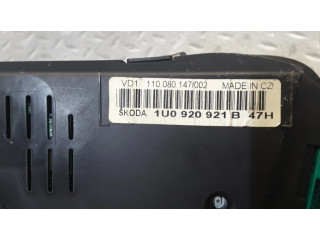 Панель приборов 1U0920921B, 81117875 Skoda Octavia Mk2 (1Z)