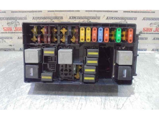 Блок предохранителей 7T1T14A067AA   Ford Transit -  Tourneo Connect    