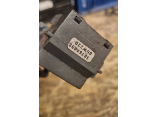 Ручка стеклоочистителей 30768098   Volvo V70