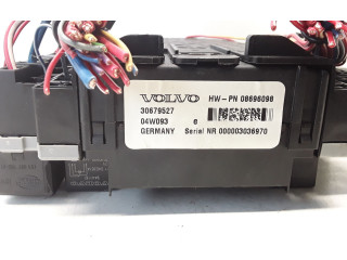   Pojistková skříňka 30679527, 08696098   Volvo XC90 2003
