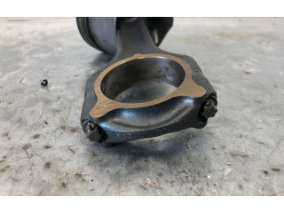 Píst Mercedes-Benz E W211 648.961