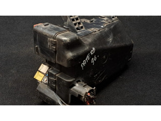 Блок предохранителей MR515657 Mitsubishi Pajero