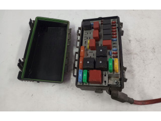 Блок предохранителей 51736451 Fiat Grande Punto