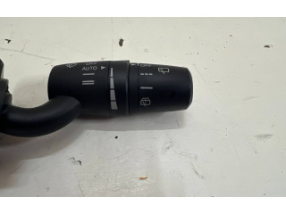 Ручка стеклоочистителей Mazda CX-3