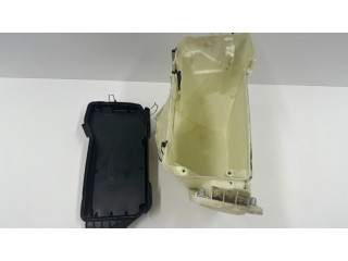 Pojistková skříňka A2045400180 Mercedes-Benz C W204 2014