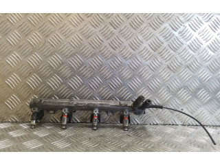 Топливная рампа 036133319 Volkswagen Golf IV