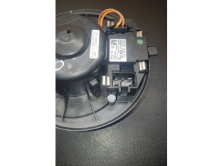 Блок предохранителей  3C1820015T, CZ0160600869   Volkswagen PASSAT B7    