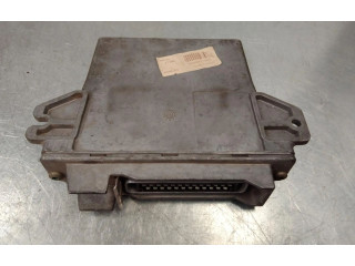 Блок управления двигателем Блок управления 7700104956   Renault Clio I