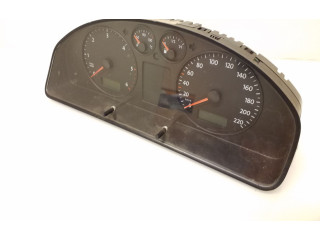 Přístrojová deska Volkswagen Transporter - Caravelle T5 2005 7H0920851R, 7H0920