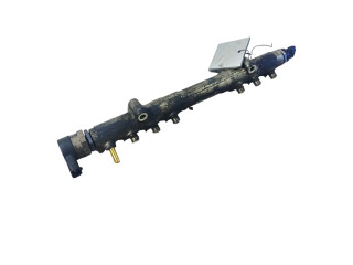 Топливная рампа 30757146, 0445215023   Volvo XC90  