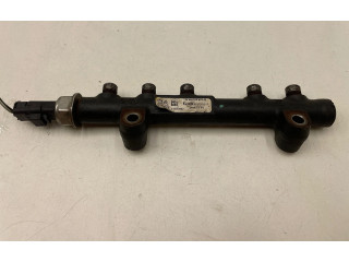 Топливная рампа 9685297580, 110153342   Volvo C30  