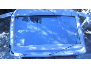 Задняя крышка (багажника)