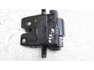 Замок задней крышки