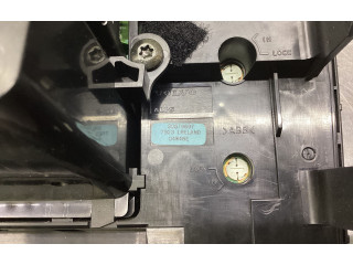 Радио/ проигрыватель CD/DVD / навигация 30679697, 7923TR   Volvo XC90