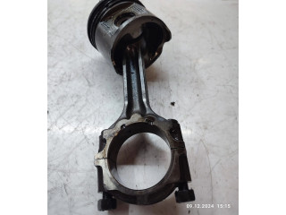 Píst Nissan Navara D22