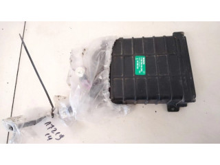 Блок управления двигателя 0280800104, 811906264 Audi 100 200 5000 C3