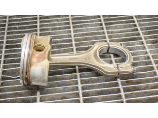 Píst 7838623, 7840918 BMW 5 E60 E61 pro benzínový motor 5.0 S85 B50 A