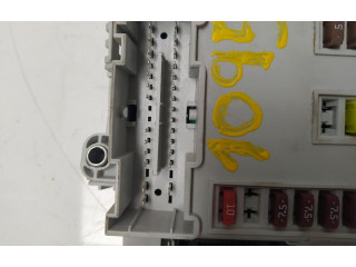 Блок предохранителей Y503441030108, 51953894   Fiat 500L    