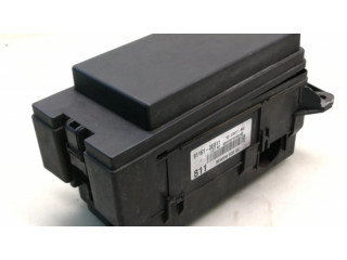 Блок предохранителей 911613E011   KIA Sorento    