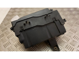 Блок предохранителей  GX7314A067AA, GX7314A076AA   Jaguar E-Pace    