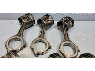 Píst 059J Audi A4 S4 B6 8E 8H