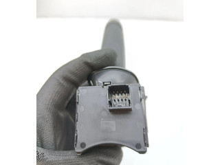 Ручка стеклоочистителей 13305522 Opel Meriva B