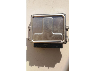 Řídící jednotka 237103353R, 237103353R 237103352R Renault Captur II 2020