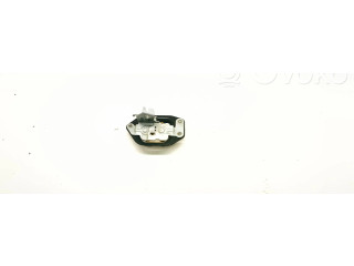 Замок багажника     Nissan NV200 2009- года