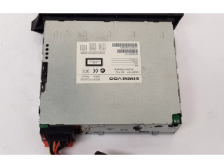 Радио/ проигрыватель CD/DVD / навигация