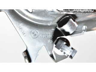 Другая деталь отсека двигателя